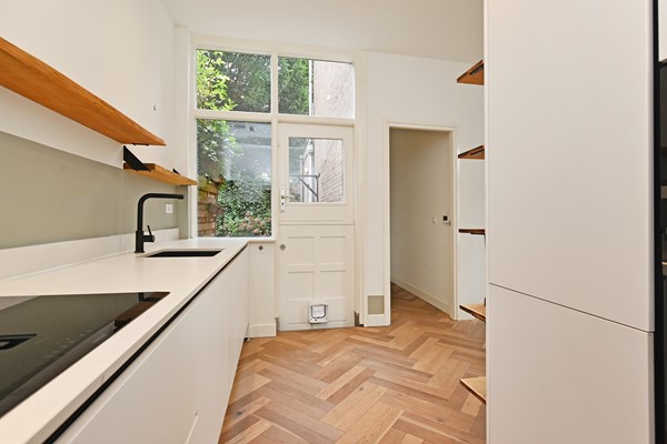 Medium property photo - Pijnboomstraat 3, 2565 ZH Den Haag